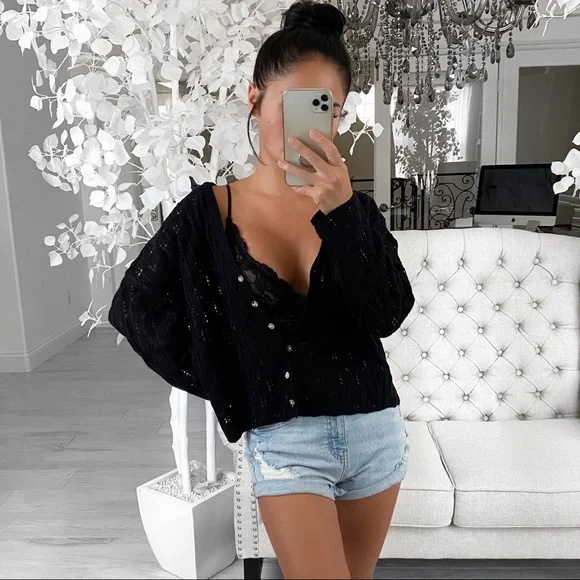 🆕ELOISE— in Black - Picture 4 of 5